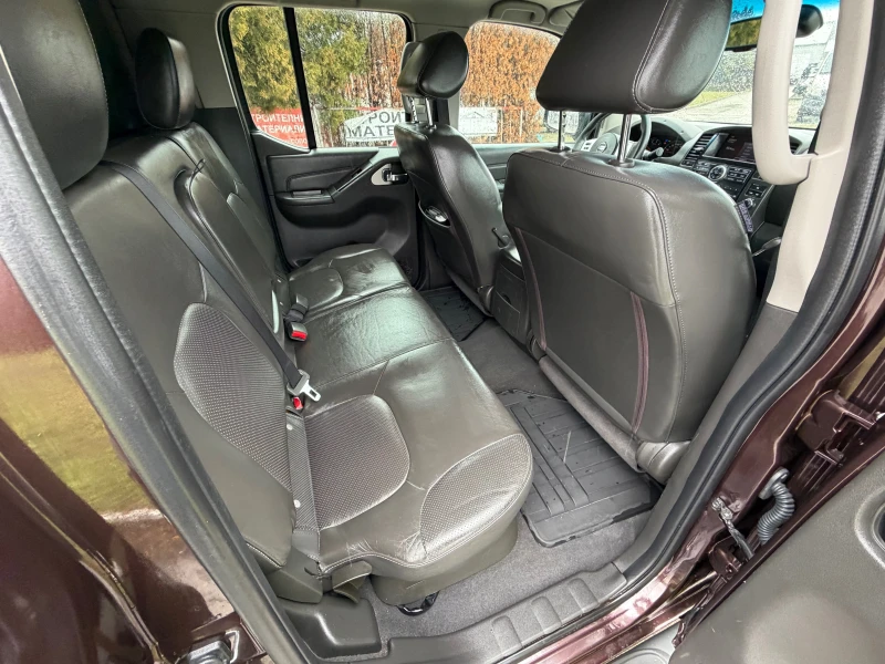 Nissan Navara 3.0 V6 TOP, снимка 16 - Автомобили и джипове - 53575213