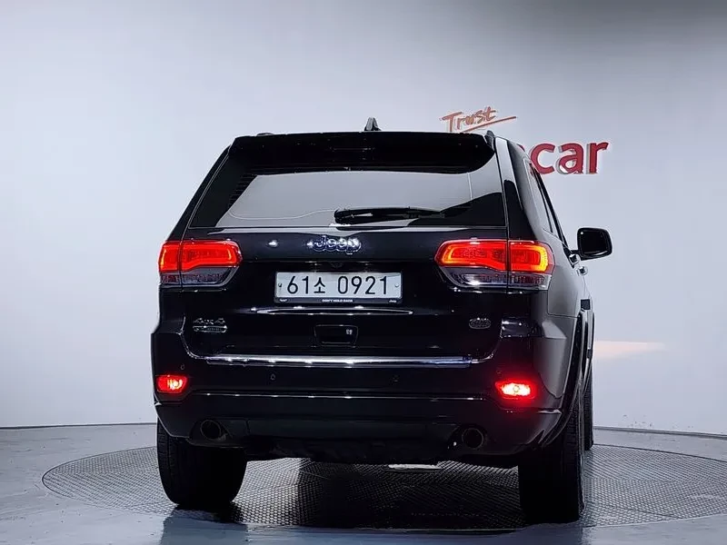 Jeep Grand cherokee  3.0 DIESEL OVERLAND WK2, снимка 4 - Автомобили и джипове - 55298748