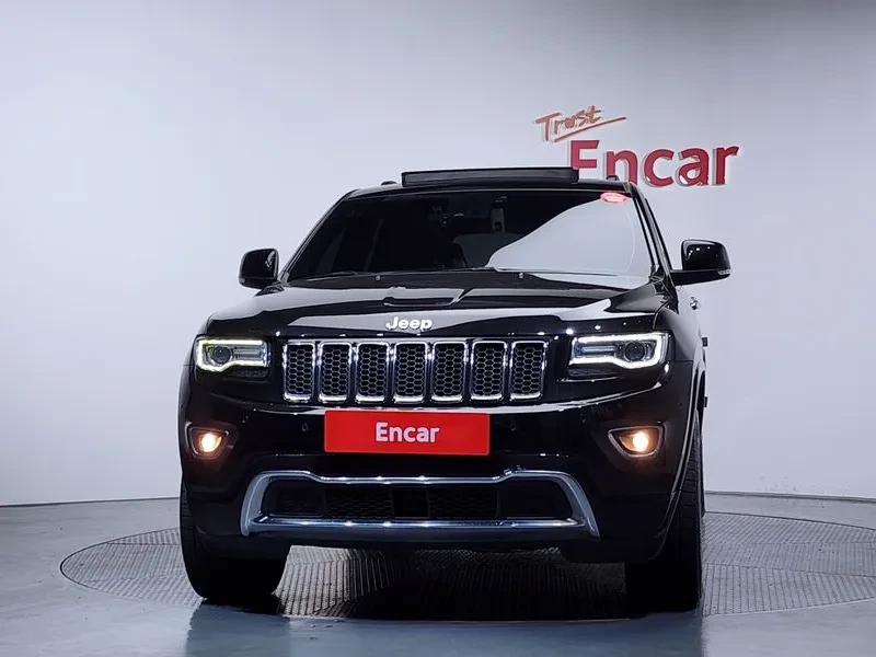 Jeep Grand cherokee  3.0 DIESEL OVERLAND WK2, снимка 3 - Автомобили и джипове - 55298748