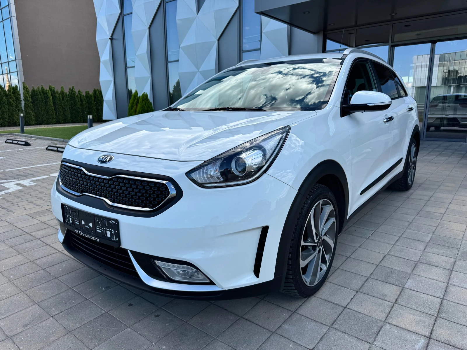 Kia Niro HYBRID-С.КНИЖКА-LANE-ASIST-КАМЕРА-, снимка 1