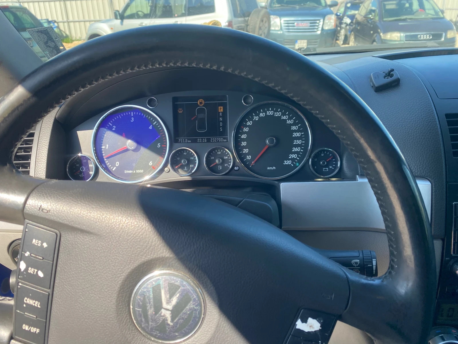 VW Touareg 5.0 v10 - изображение 7