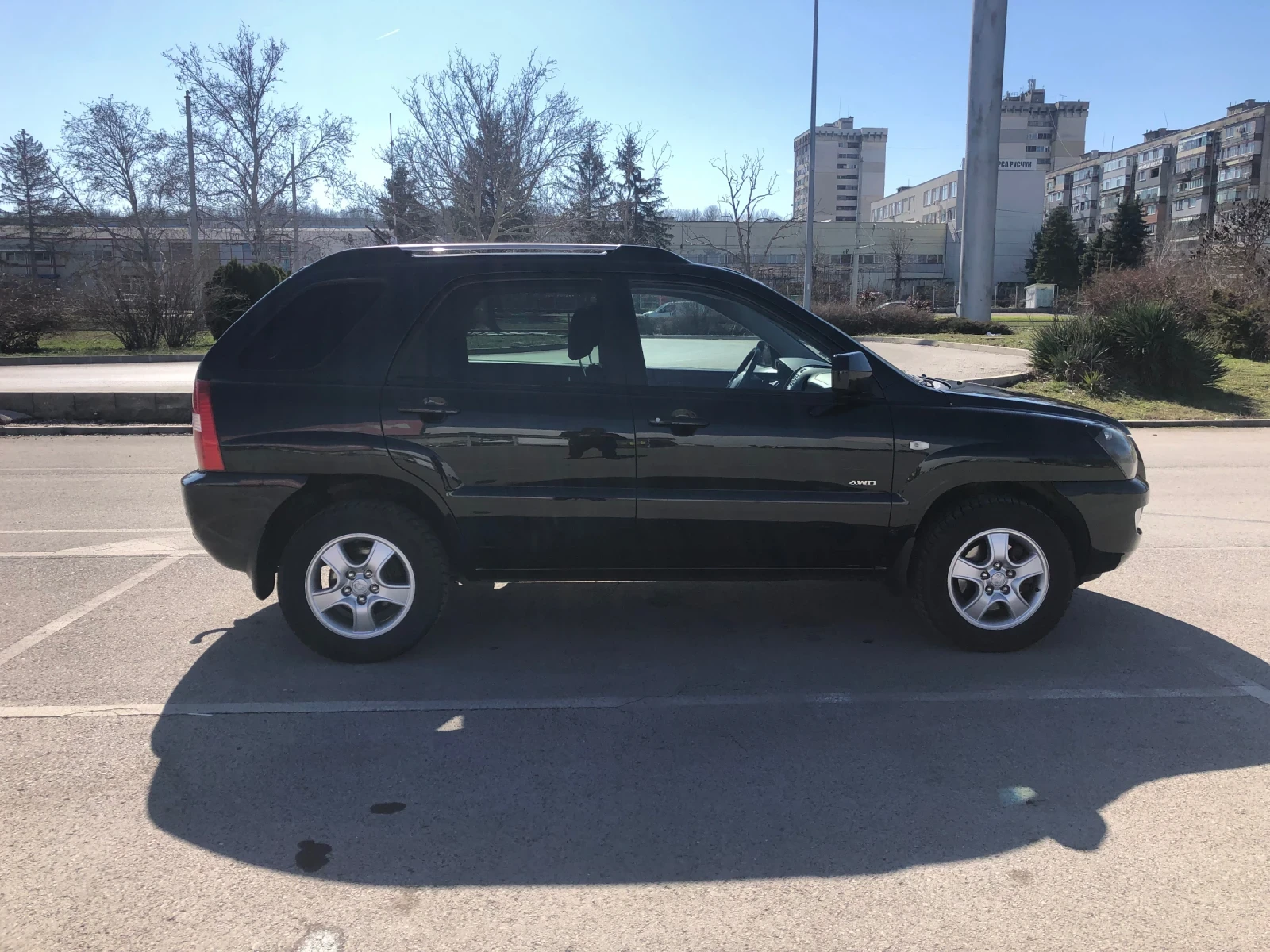 Kia Sportage 2.0 CRDI 4WD - изображение 5