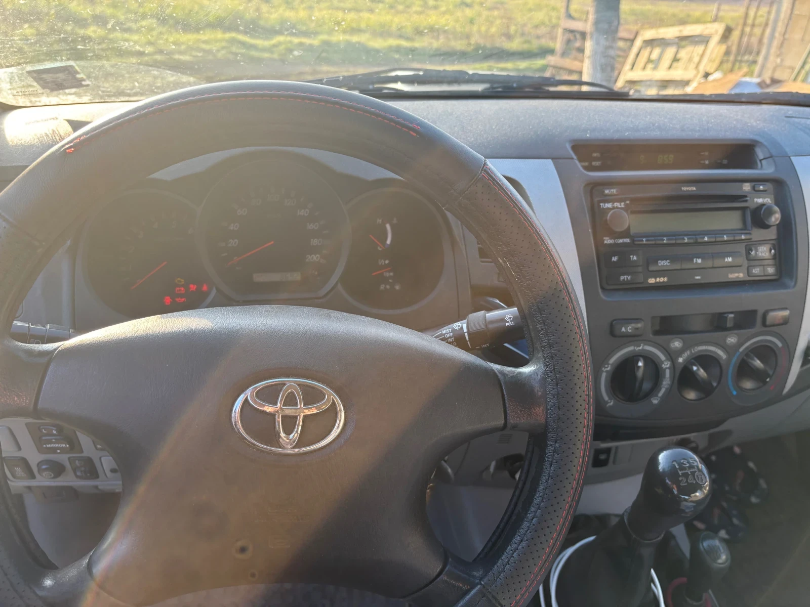 Toyota Hilux  - изображение 5