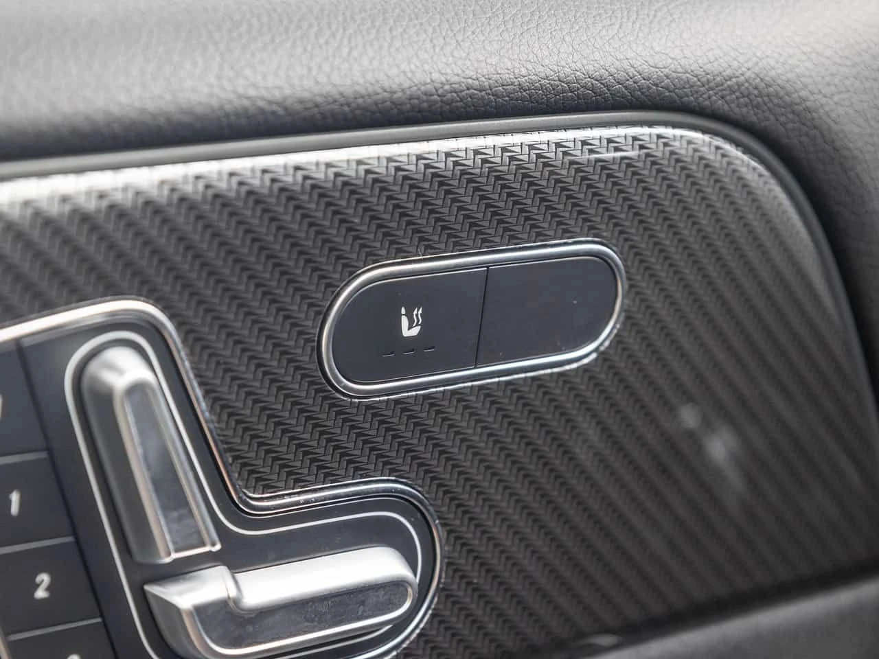 Mercedes-Benz GLB 250 | DISTORNIC | �������� | ������� | 360 |  | Mobile.bg � ����������� 17