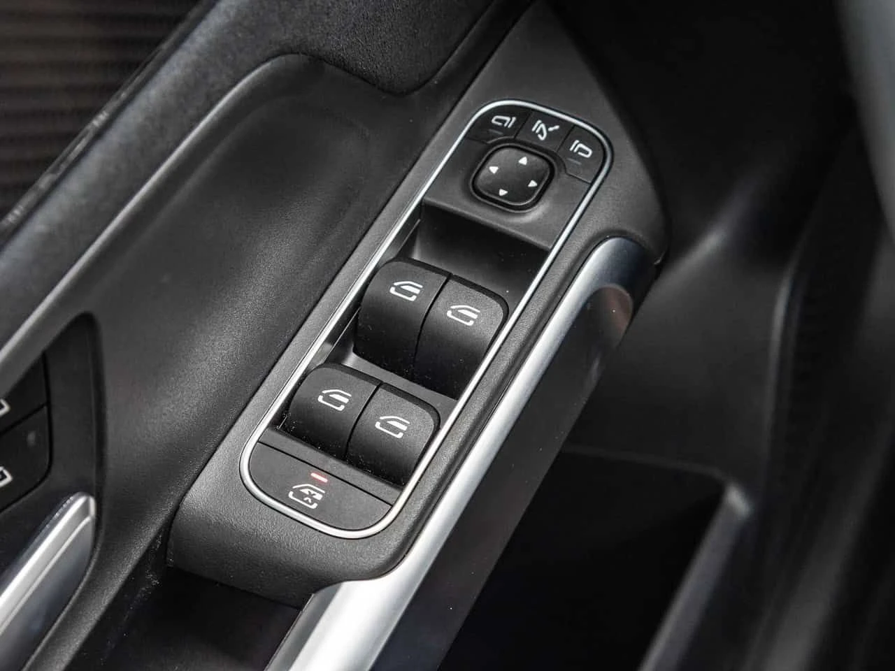 Mercedes-Benz GLB 250 | DISTORNIC | �������� | ������� | 360 |  | Mobile.bg � ����������� 16