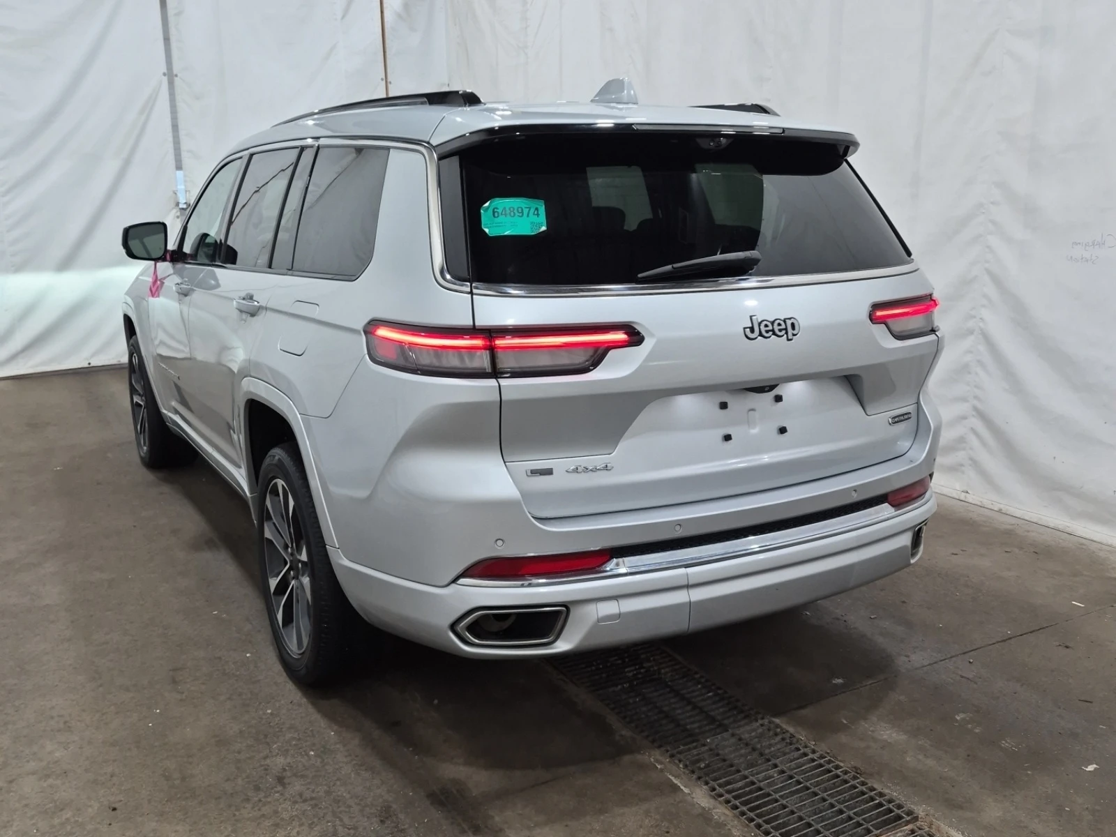 Jeep Grand cherokee L OVERLAND * 5.7 HEMI * AWD * CARFAX * , снимка 4 - Автомобили и джипове - 55117708