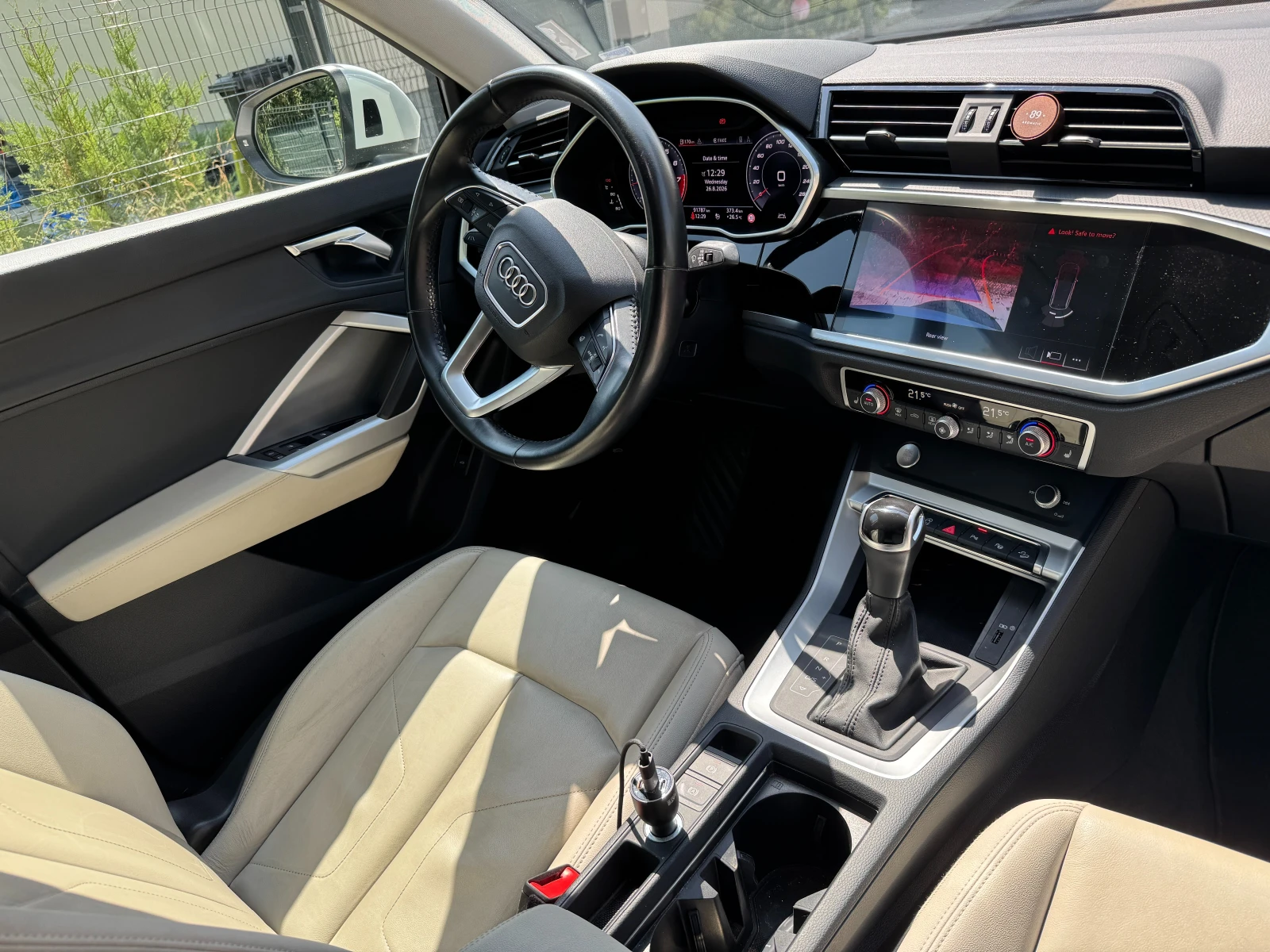 Audi Q3 40 TFSI, снимка 12 - Автомобили и джипове - 55823378
