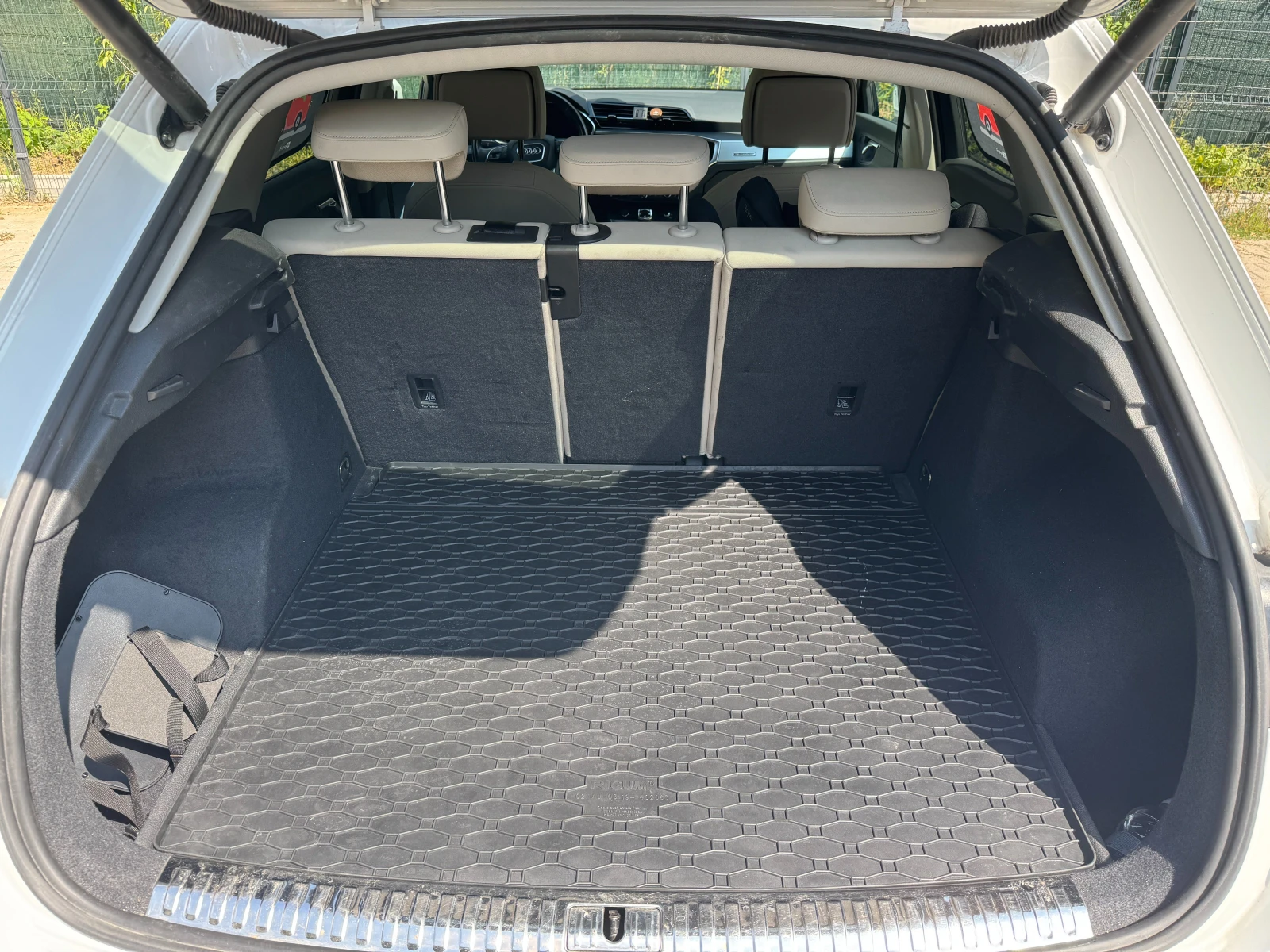 Audi Q3 40 TFSI, снимка 16 - Автомобили и джипове - 55823378