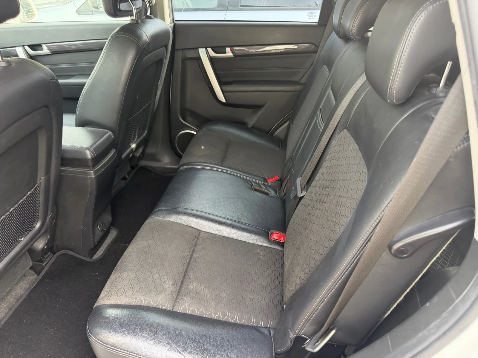 Chevrolet Captiva 2.2d, снимка 5 - Автомобили и джипове - 56589118