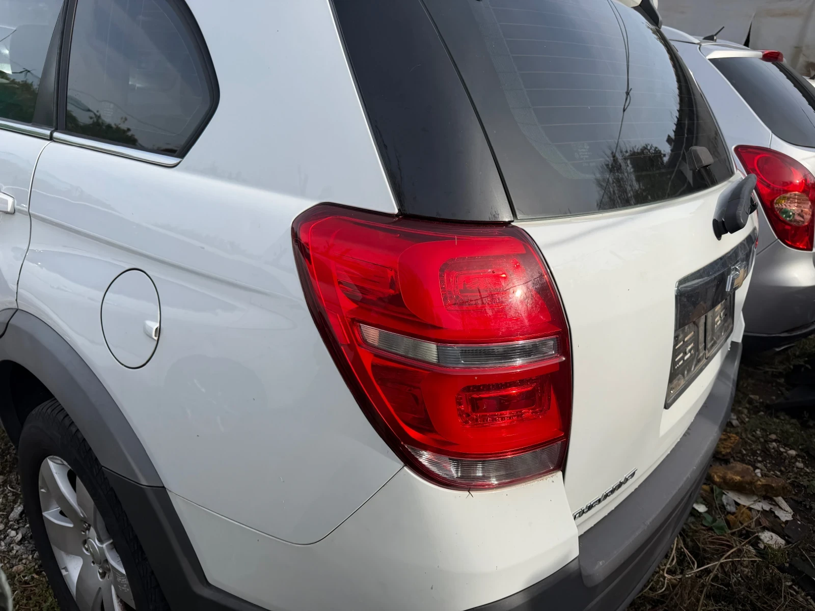 Chevrolet Captiva 2.2d, снимка 7 - Автомобили и джипове - 56589118