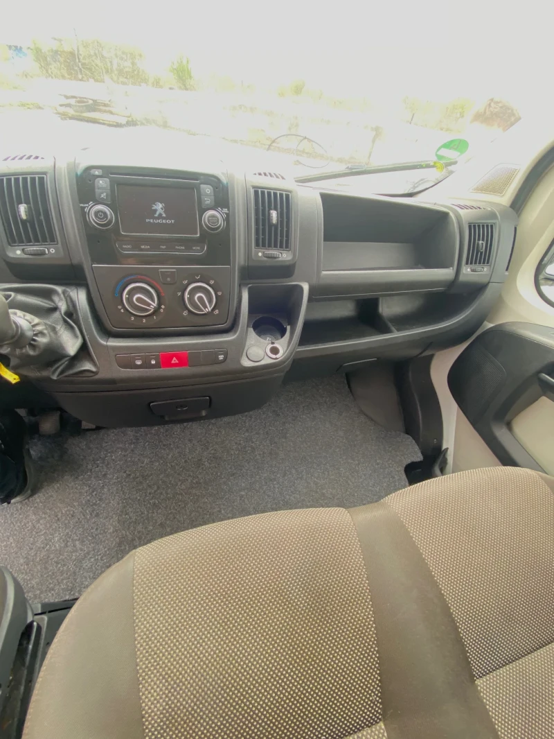 Peugeot Boxer, снимка 13 - Бусове и автобуси - 49654892