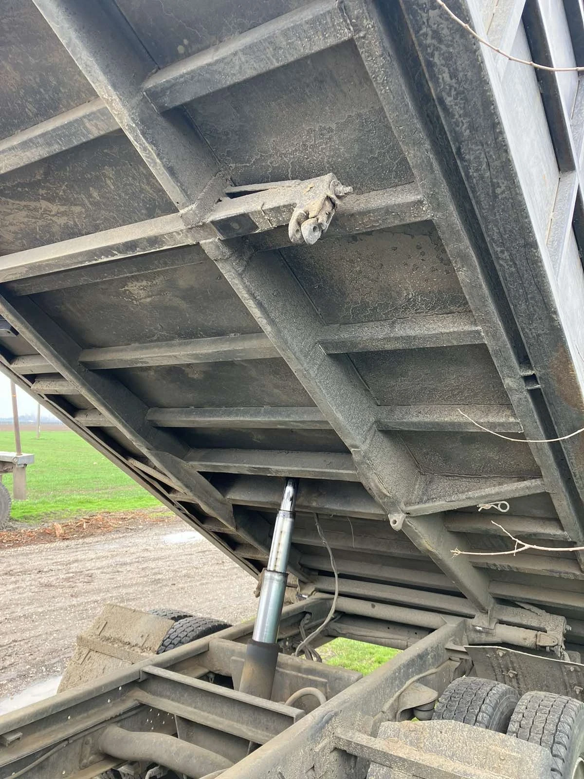 Mercedes-Benz 609, снимка 10 - Камиони - 53959532