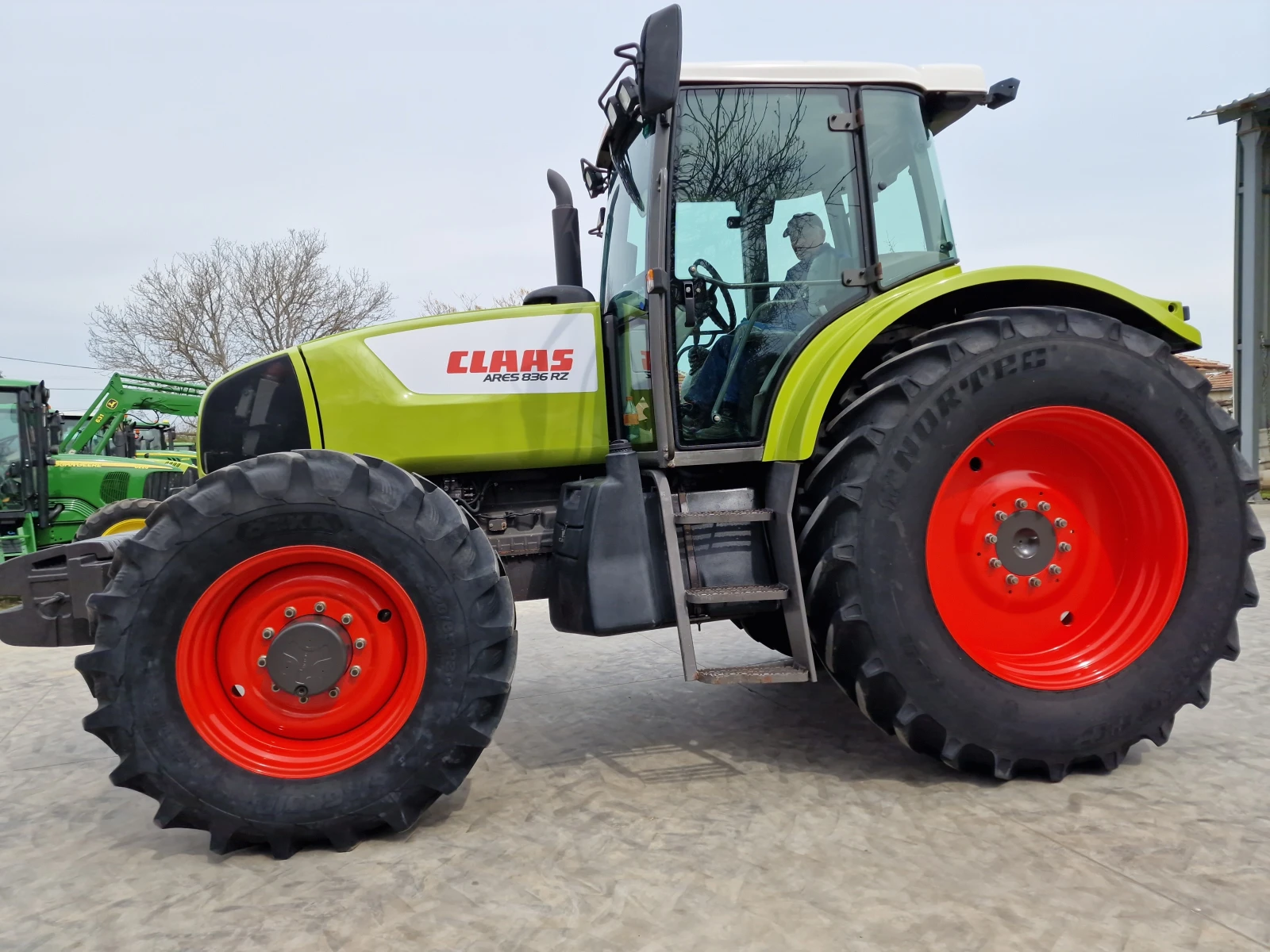 Трактор Claas ARES836 - изображение 7