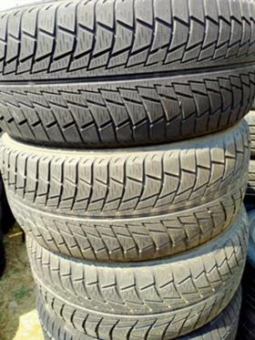 Гуми Зимни 235/55R17, снимка 1