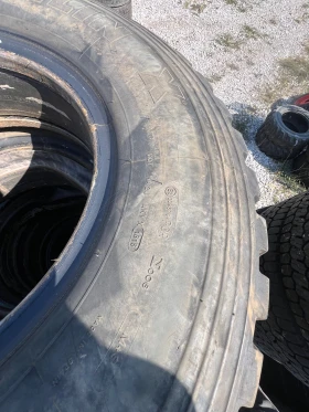 Гуми, снимка 4