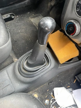 Toyota Yaris 1.3vvti, снимка 11