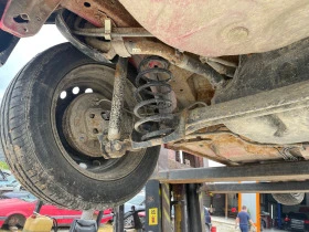 Toyota Yaris 1.3vvti, снимка 17