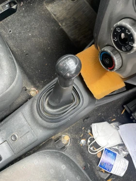 Toyota Yaris 1.3vvti, снимка 9