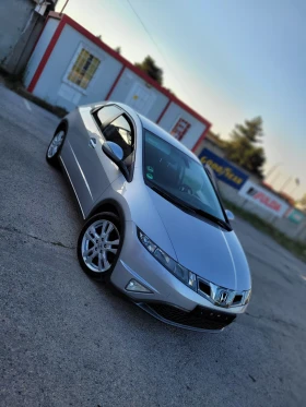     Honda Civic 1, 8-