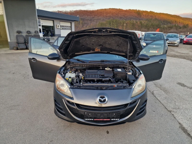 Mazda 3 1.6i, снимка 16 - Автомобили и джипове - 48836614