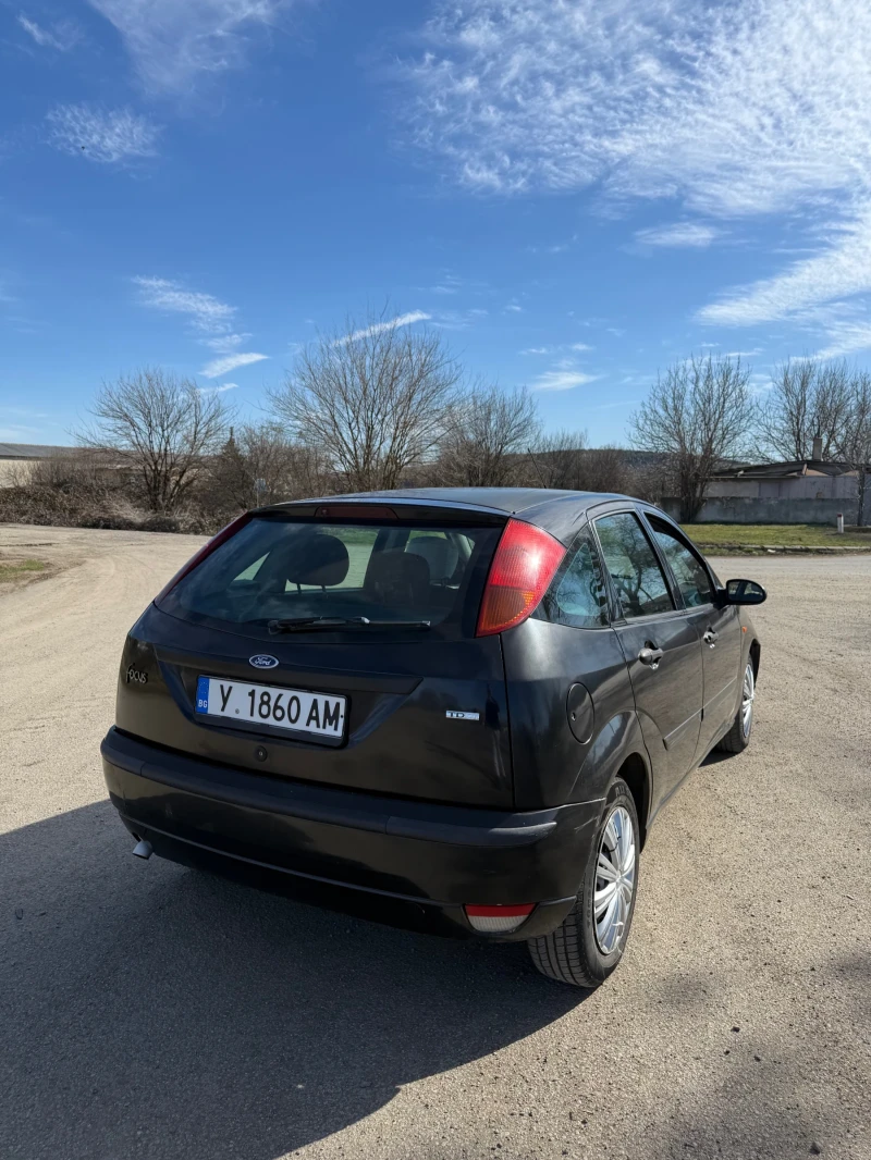 Ford Focus 1.8, снимка 4 - Автомобили и джипове - 49413002