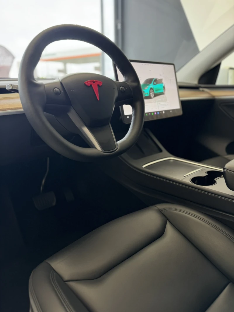 Tesla Model Y Long Range Dual Motor, снимка 5 - Автомобили и джипове - 51900847