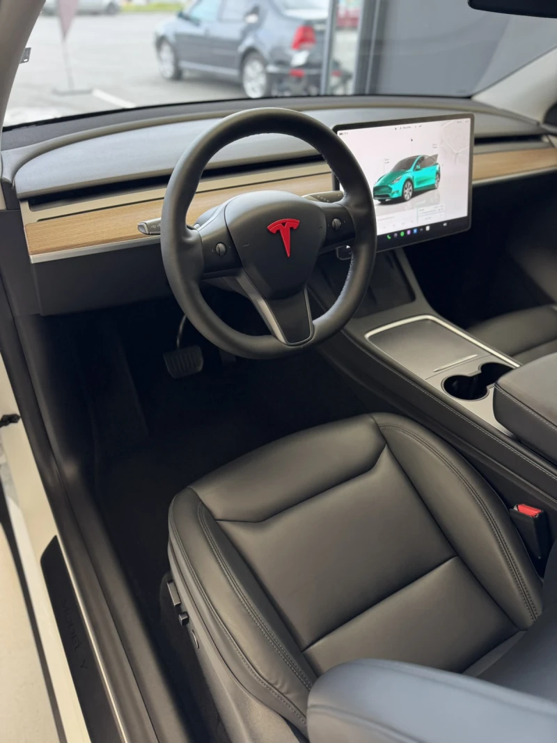 Tesla Model Y Long Range Dual Motor, снимка 12 - Автомобили и джипове - 51900847