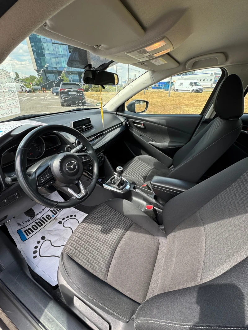 Mazda 2 1.5 SKYACTIVE, снимка 9 - Автомобили и джипове - 51159934