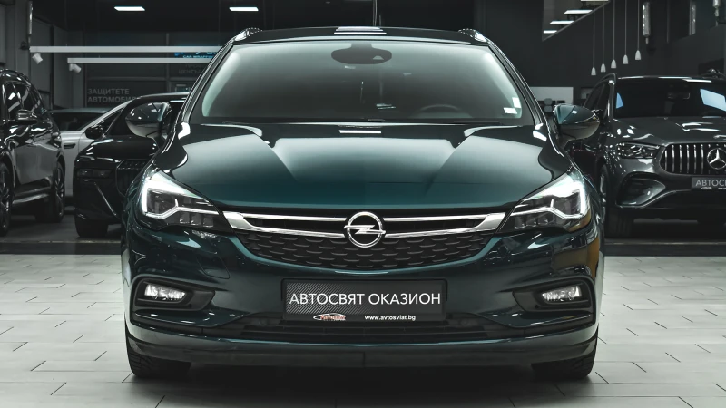 Opel Astra Sports Tourer 1, 6 CDTi Innovation, снимка 2 - Автомобили и джипове - 52478670