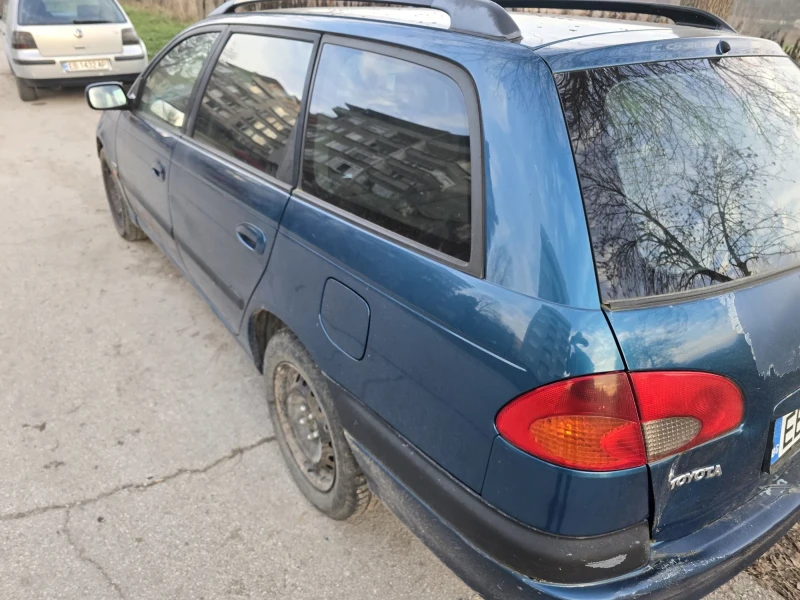 Toyota Avensis 2.0TDI, снимка 4 - Автомобили и джипове - 52830075