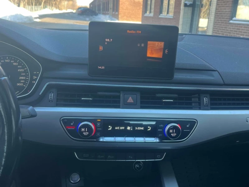 Audi A5 2018 Komfort * CARFAX * БЕЗ ПЪРВОНАЧАЛНА ВНОСКА, снимка 10 - Автомобили и джипове - 52959119