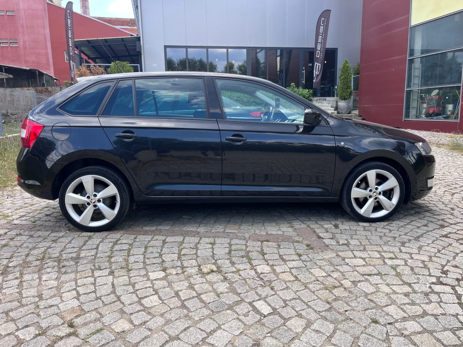 Skoda Rapid 1.6 дизел 105 конски сили - изображение 8