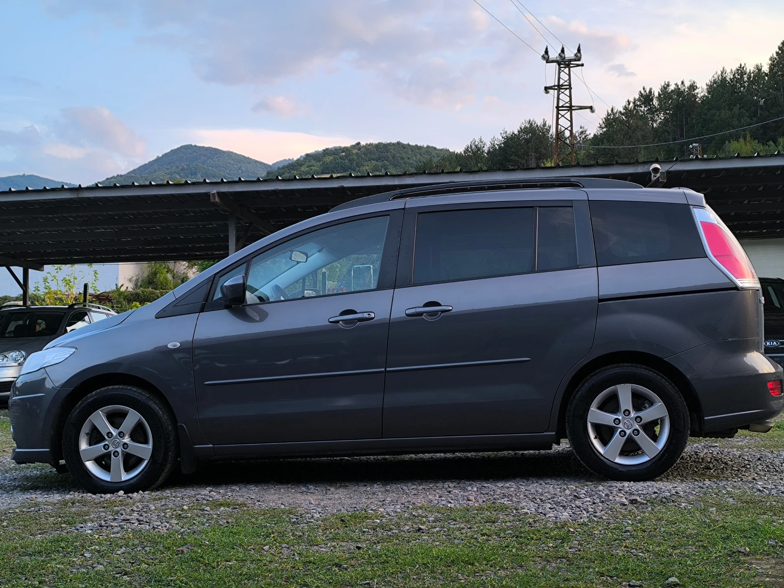Mazda 5 FACE LIFT-1.8i-116кс-7 места-КЛИМАТРОНИК-НАВИГАЦИЯ - изображение 6