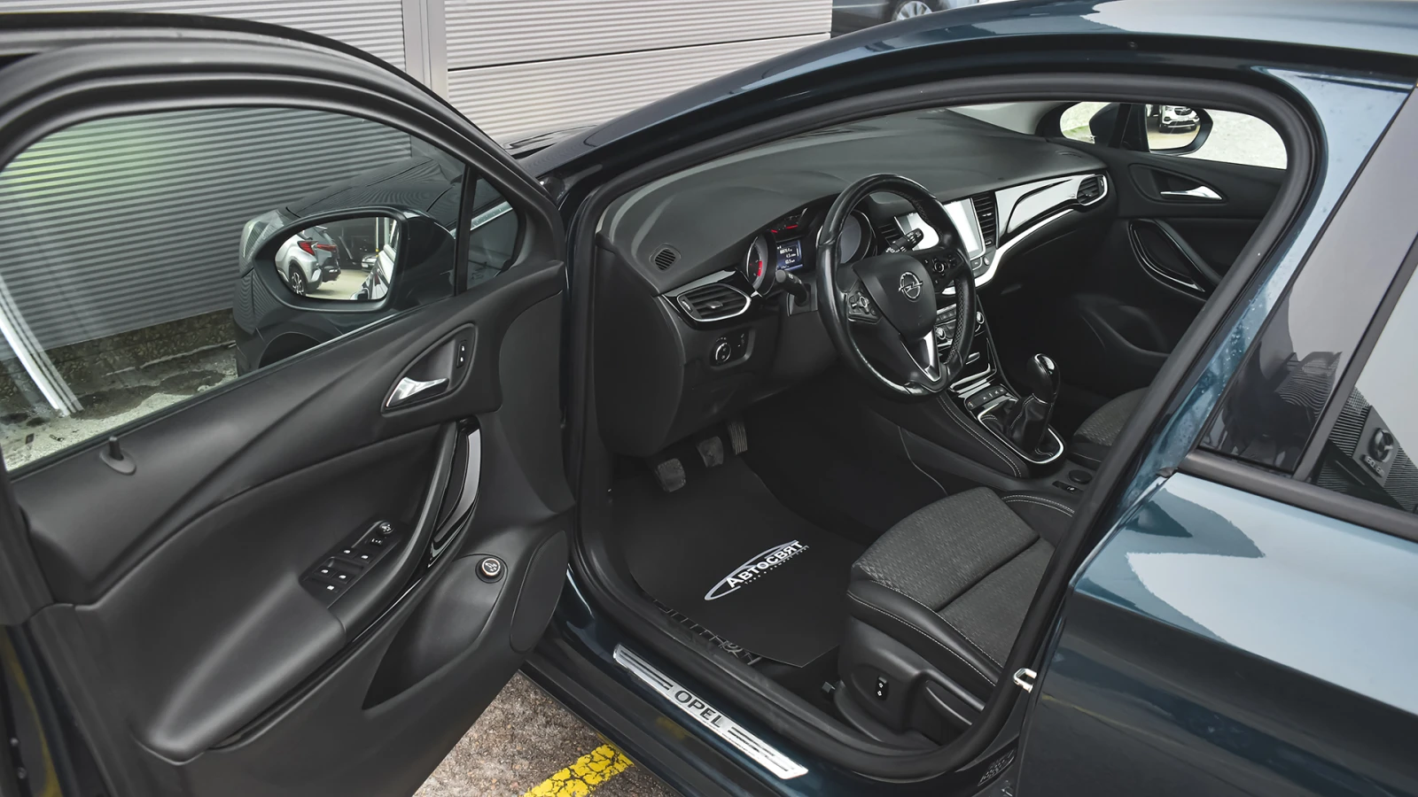 Opel Astra Sports Tourer 1, 6 CDTi Innovation - изображение 8