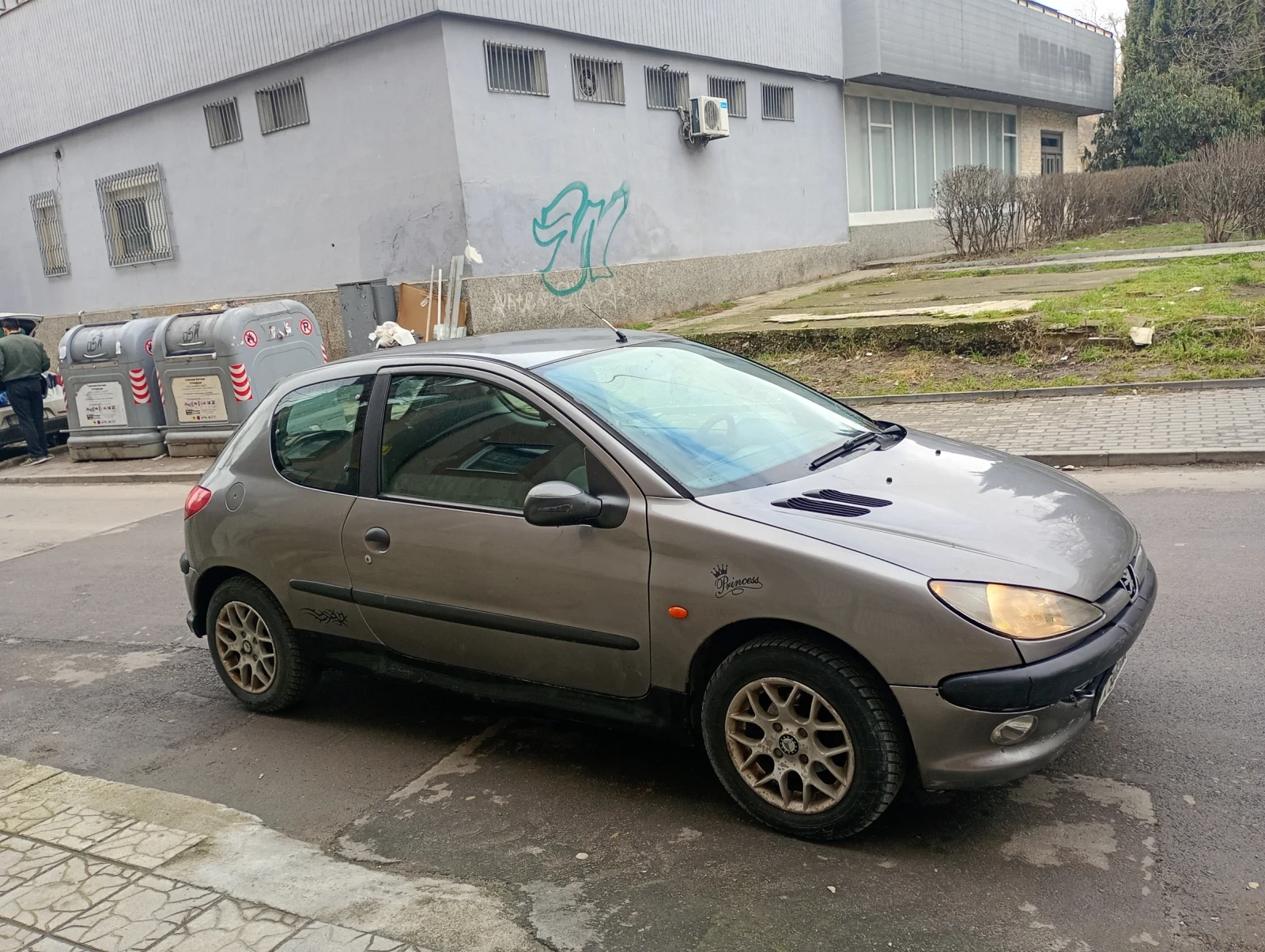 Peugeot 206 1.4 LPG Климатик Нови Гуми  - изображение 4