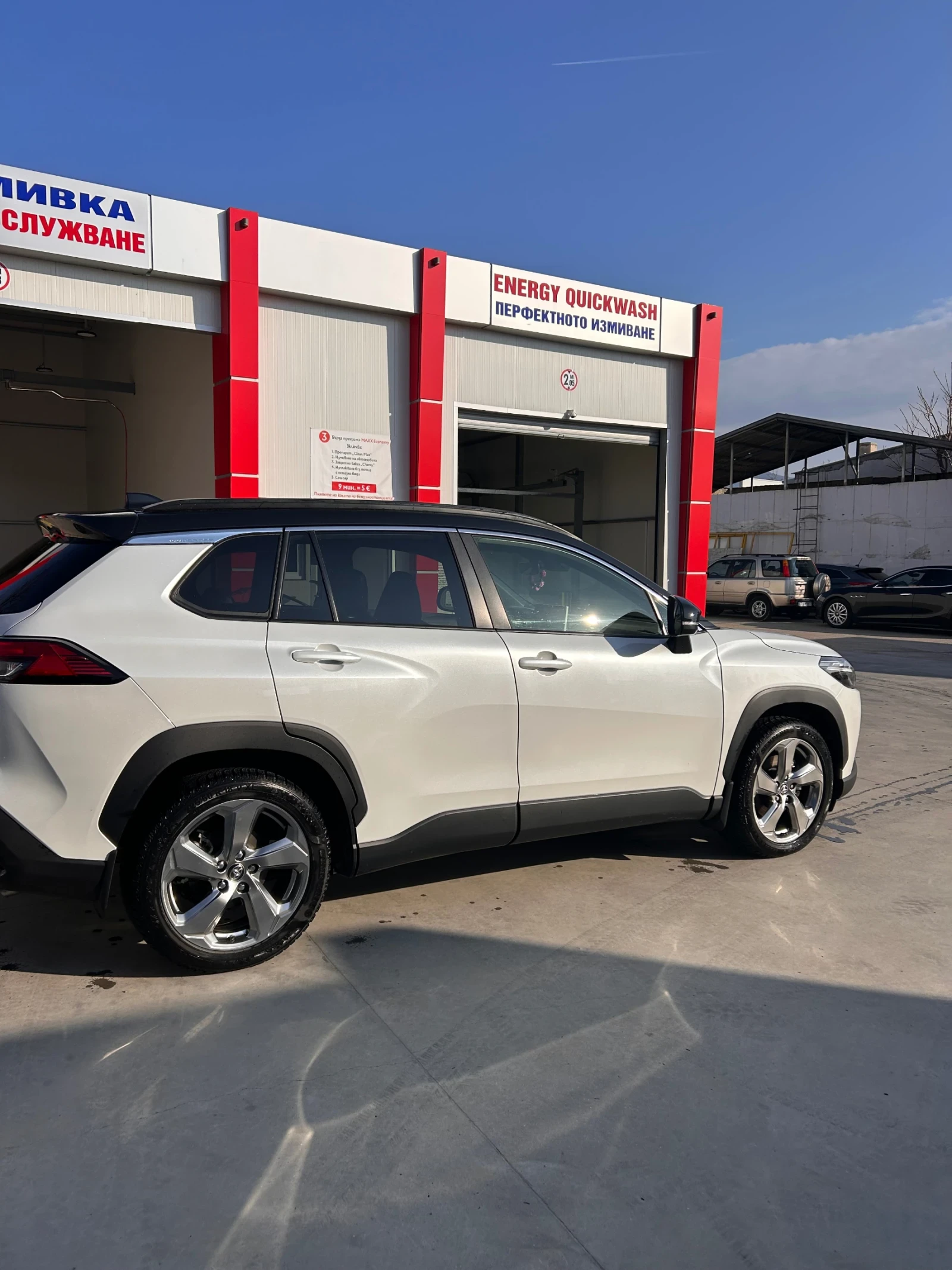 Toyota Corolla Cross, снимка 3 - Автомобили и джипове - 53737594