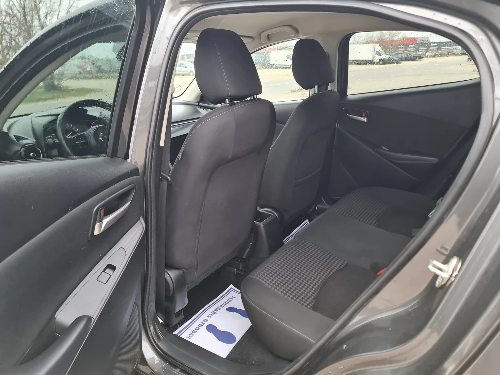 Mazda 2  FUL-FUL/FACCE LIFT, снимка 8 - Автомобили и джипове - 53773143