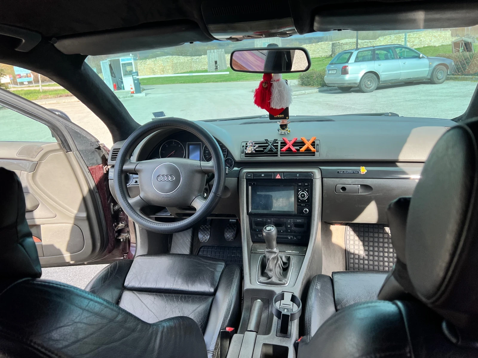 Audi A4 1.9 TDI 131кс, снимка 11 - Автомобили и джипове - 54060134