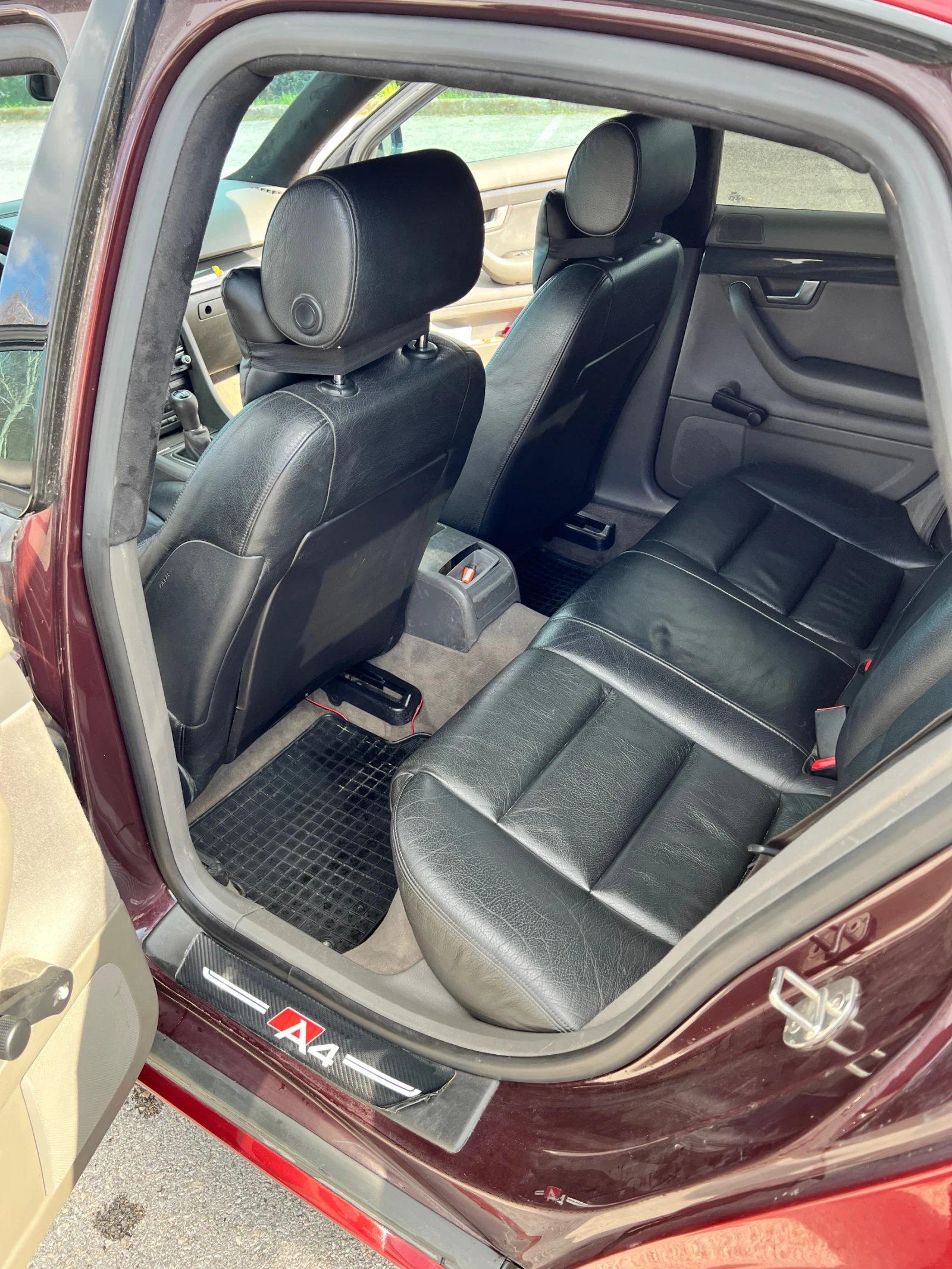 Audi A4 1.9 TDI 131кс, снимка 9 - Автомобили и джипове - 54060134