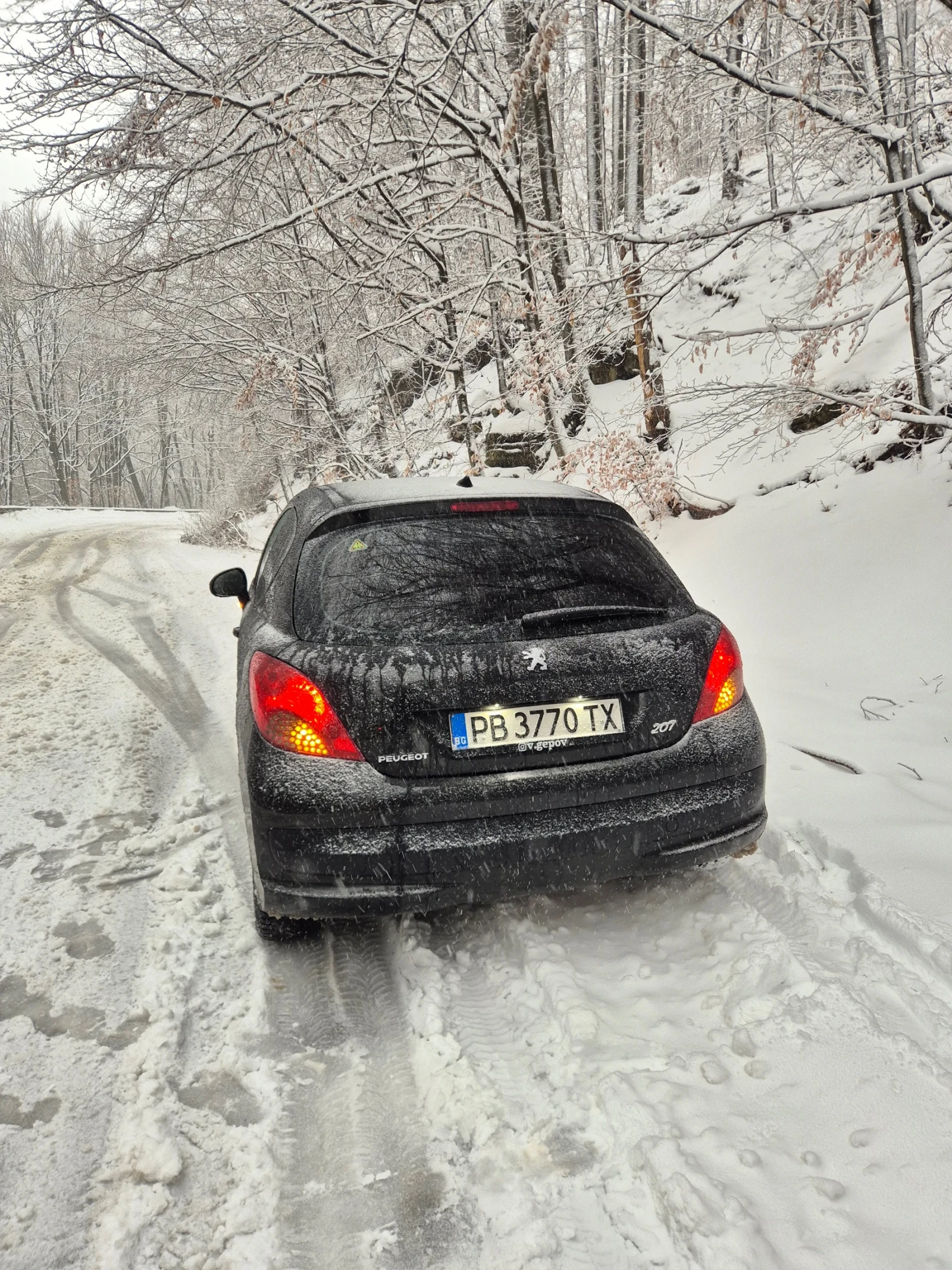 Peugeot 207, снимка 8 - Автомобили и джипове - 54381054