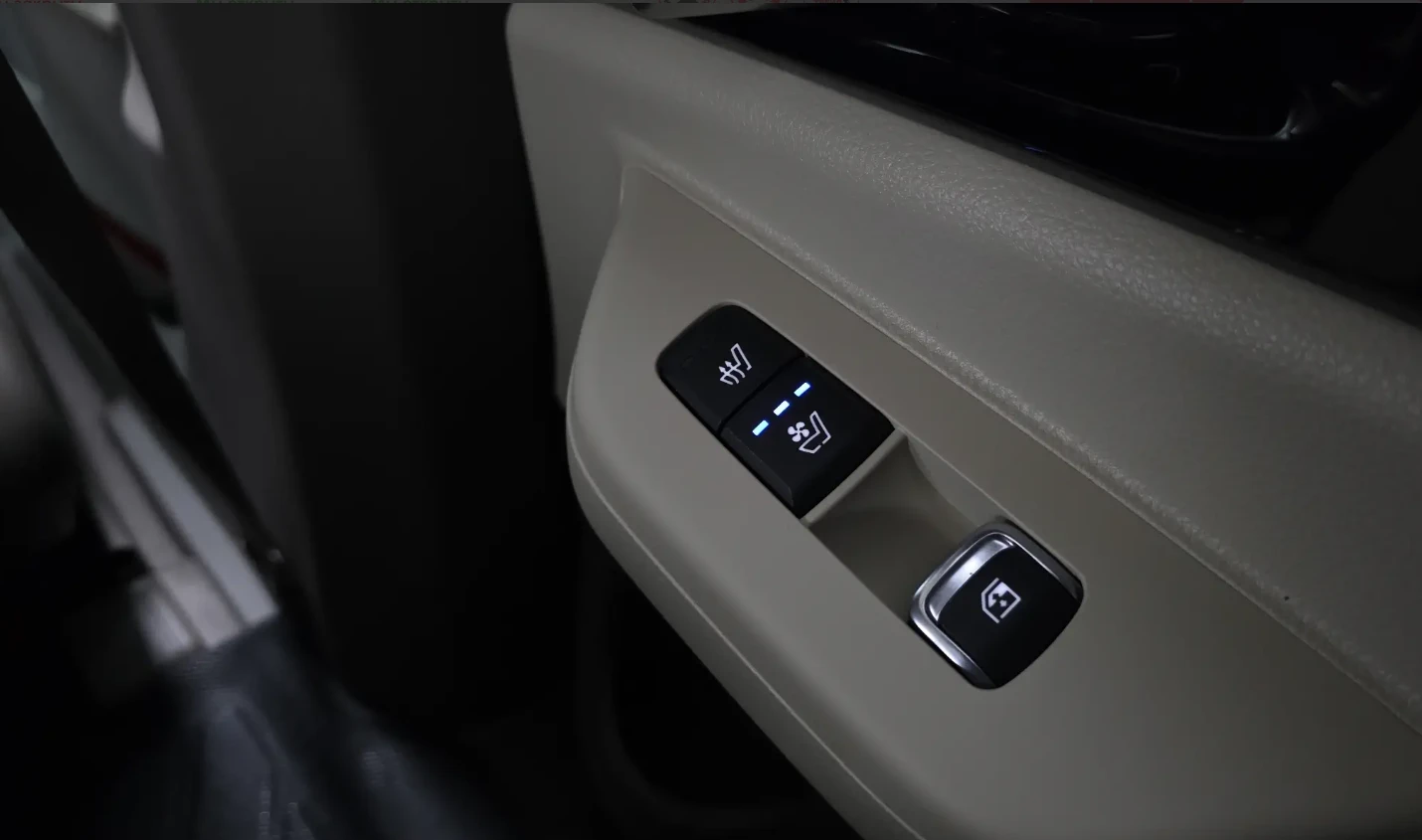 Kia Carnival SIGNATURE | FULL, снимка 11 - Автомобили и джипове - 54410248