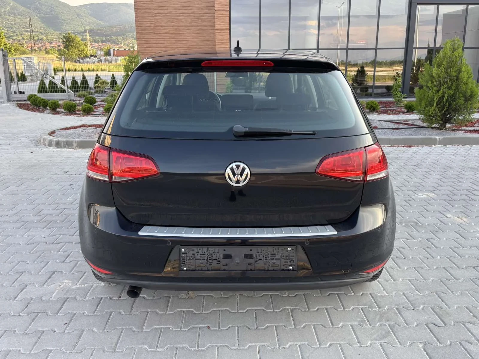 VW Golf 1.6/105кс/HiGHLiNE/КЛИМАТРОНИК/ЕВРО5, снимка 8 - Автомобили и джипове - 54863157