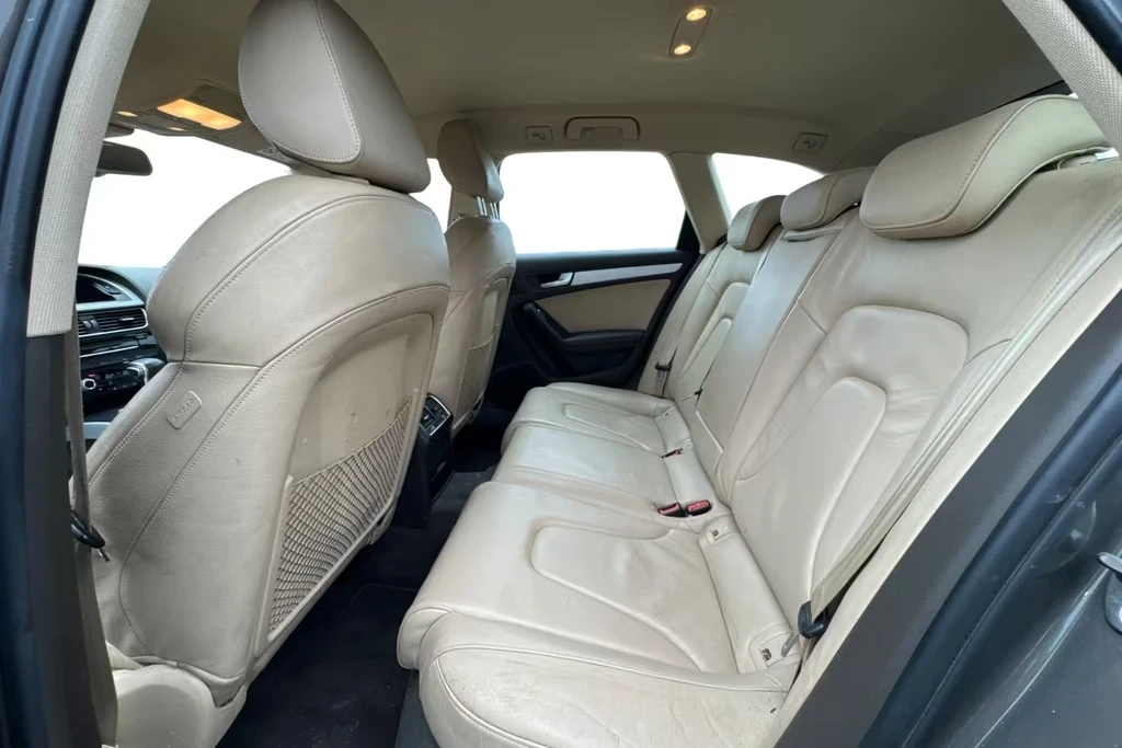 Audi A4 Allroad quattro 2.0tdi aut. 190ps XENON/ACC* DK, снимка 12 - Автомобили и джипове - 54900447