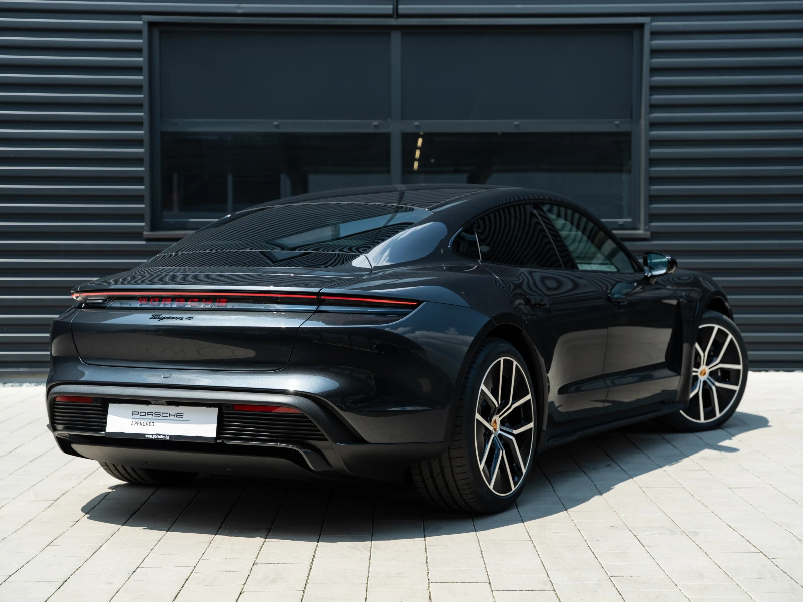 Porsche Taycan 4 Black Edition, снимка 4 - Автомобили и джипове - 55084305