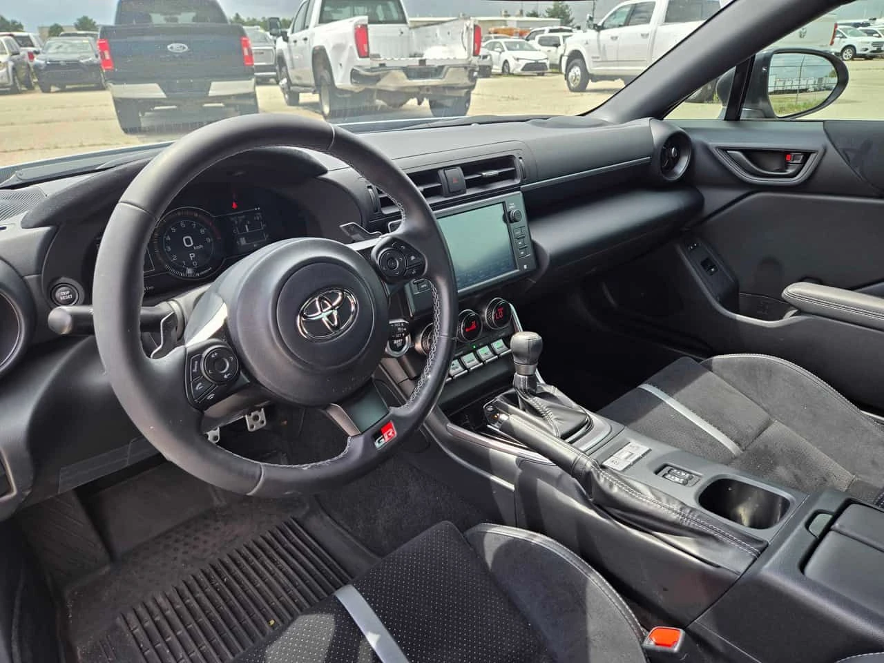 Toyota GR86 Premium RWD, 2.4L / РЪЧКА / 2 КЛЮЧА, снимка 9 - Автомобили и джипове - 55583949