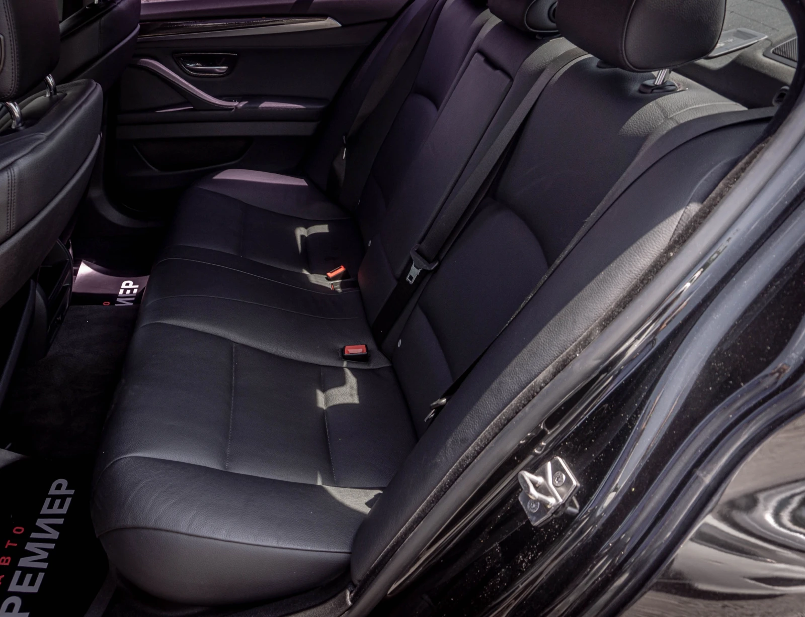 BMW 528 i-Luxury-152, 935KM-ТОП!, снимка 11 - Автомобили и джипове - 55644275