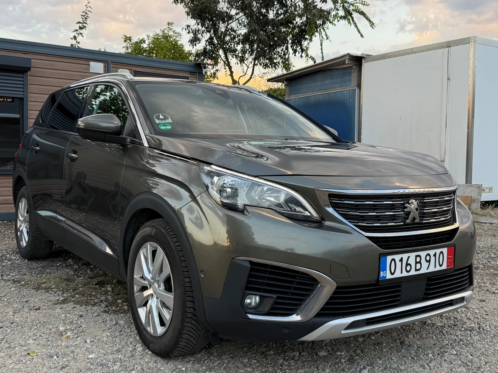 Peugeot 5008 Allure, снимка 2 - Автомобили и джипове - 55836464