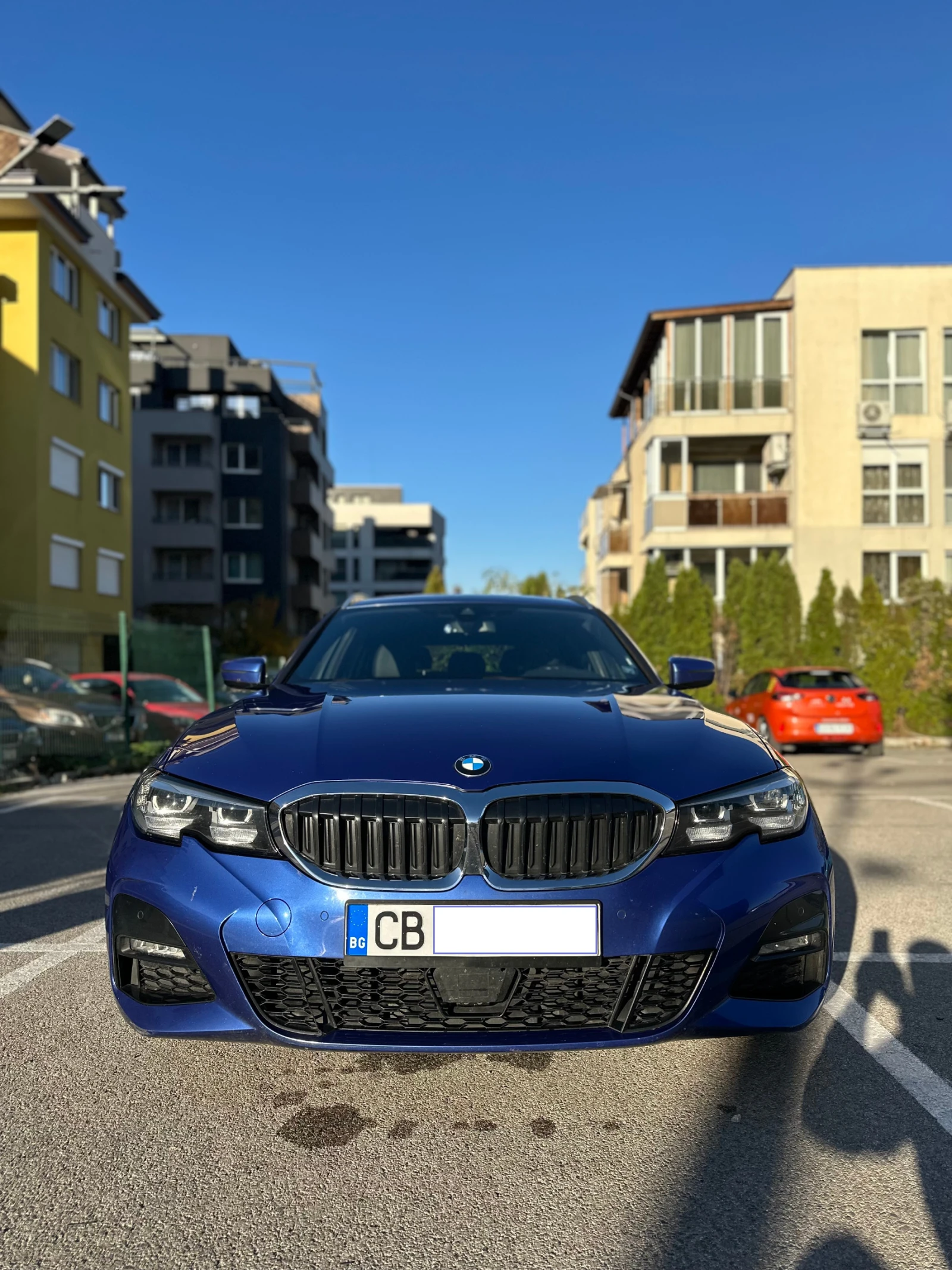 BMW 320 xDrive M-Sport Mild-Hybrid, снимка 14 - Автомобили и джипове - 55957957