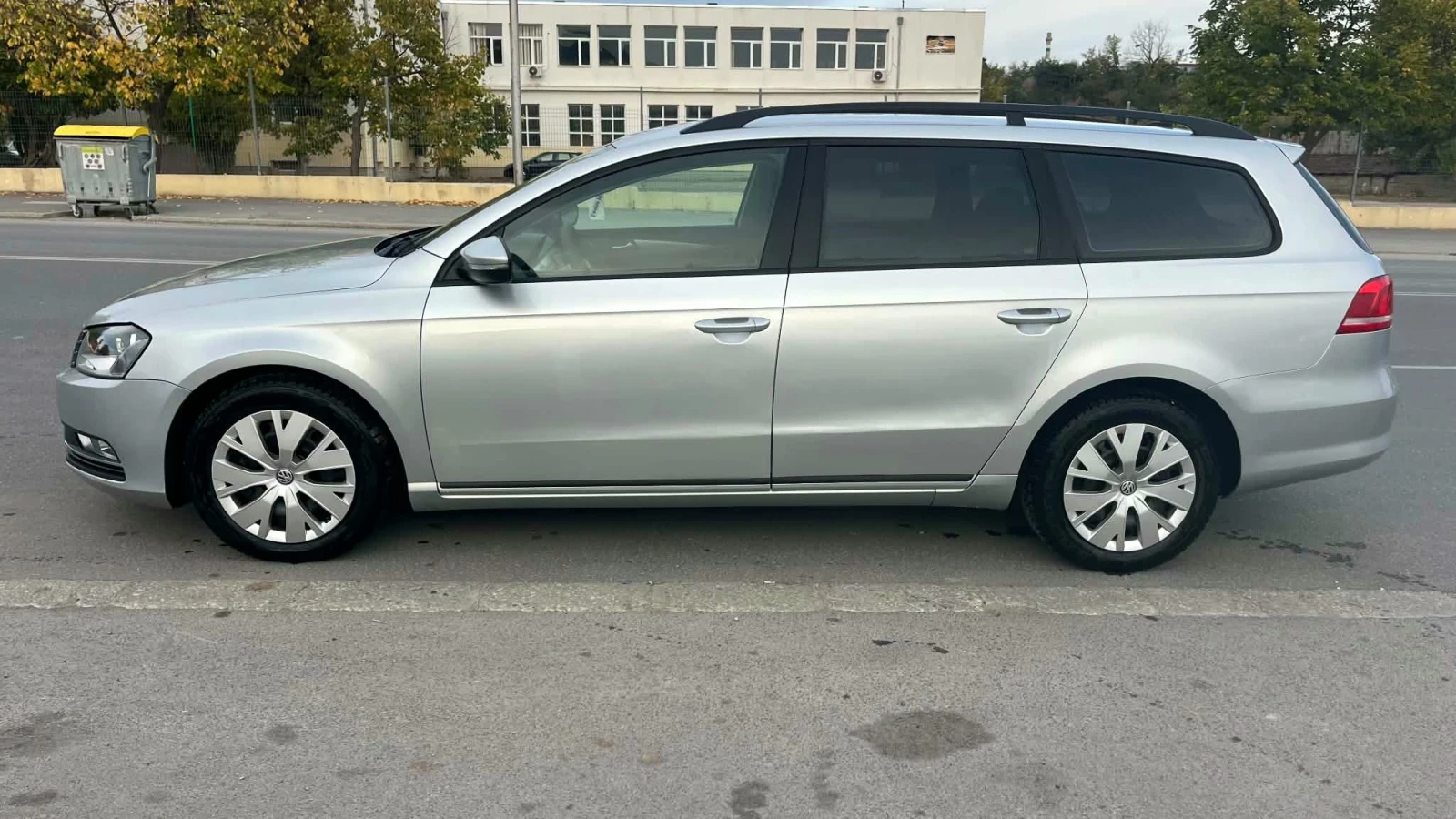VW Passat 1.6 TDI, снимка 5 - Автомобили и джипове - 56521958