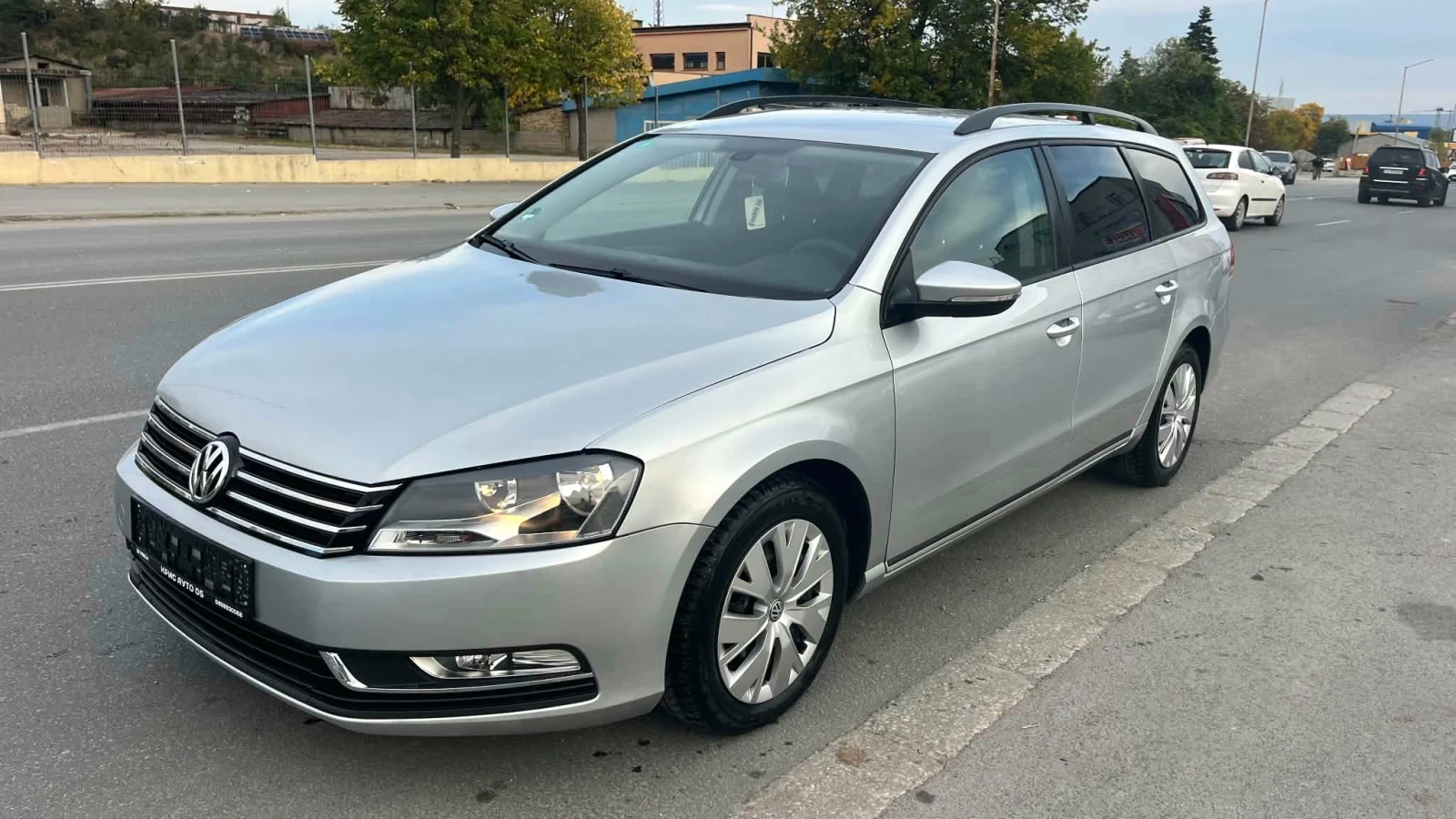 VW Passat 1.6 TDI, снимка 2 - Автомобили и джипове - 56521958